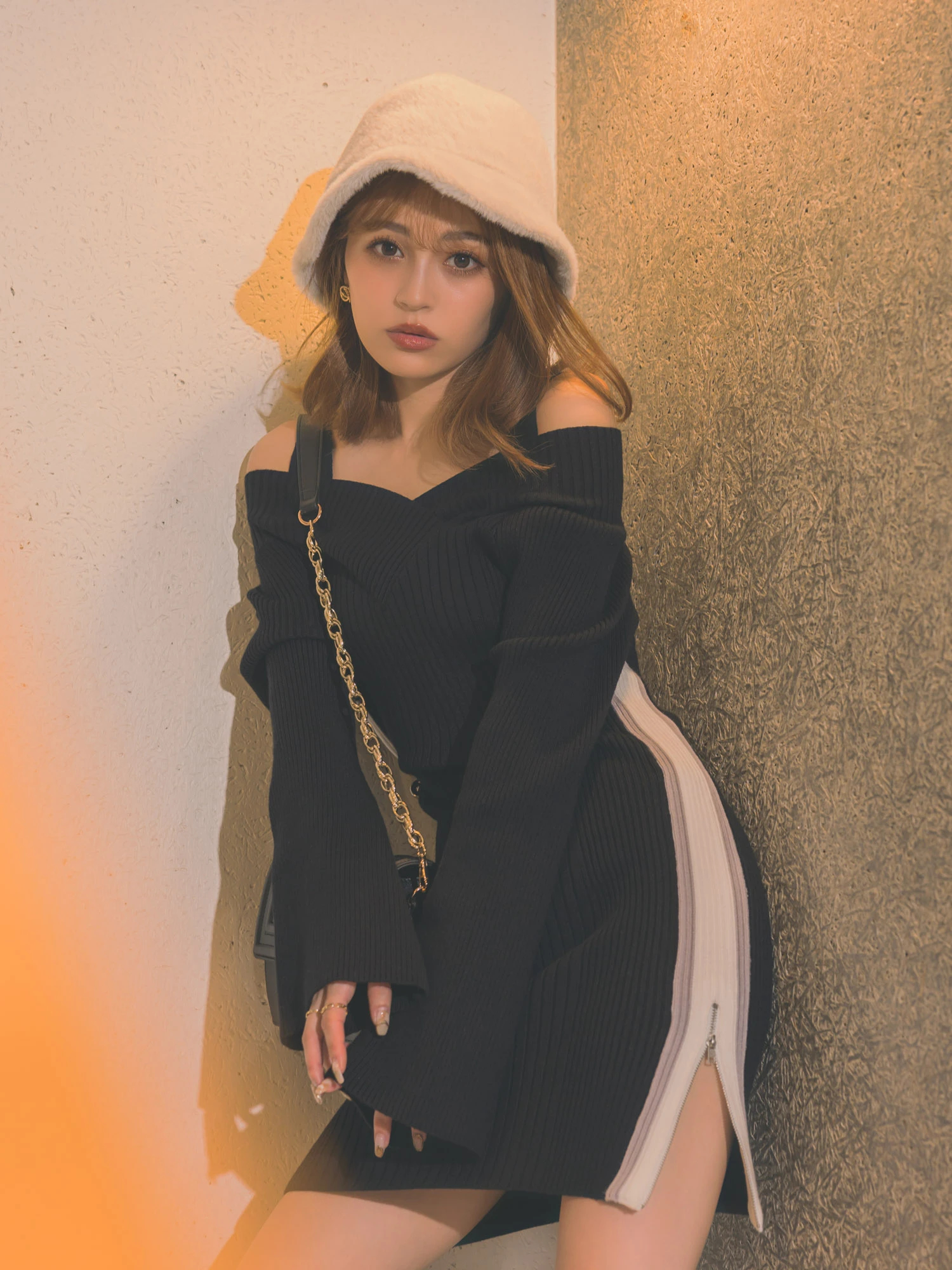 LIP SERVICE（リップサービス）｜ サイドラインオフショルニット 