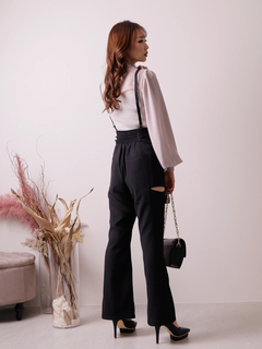 LIP SERVICE(リップサービス) |サイドカットサス付フレアパンツ