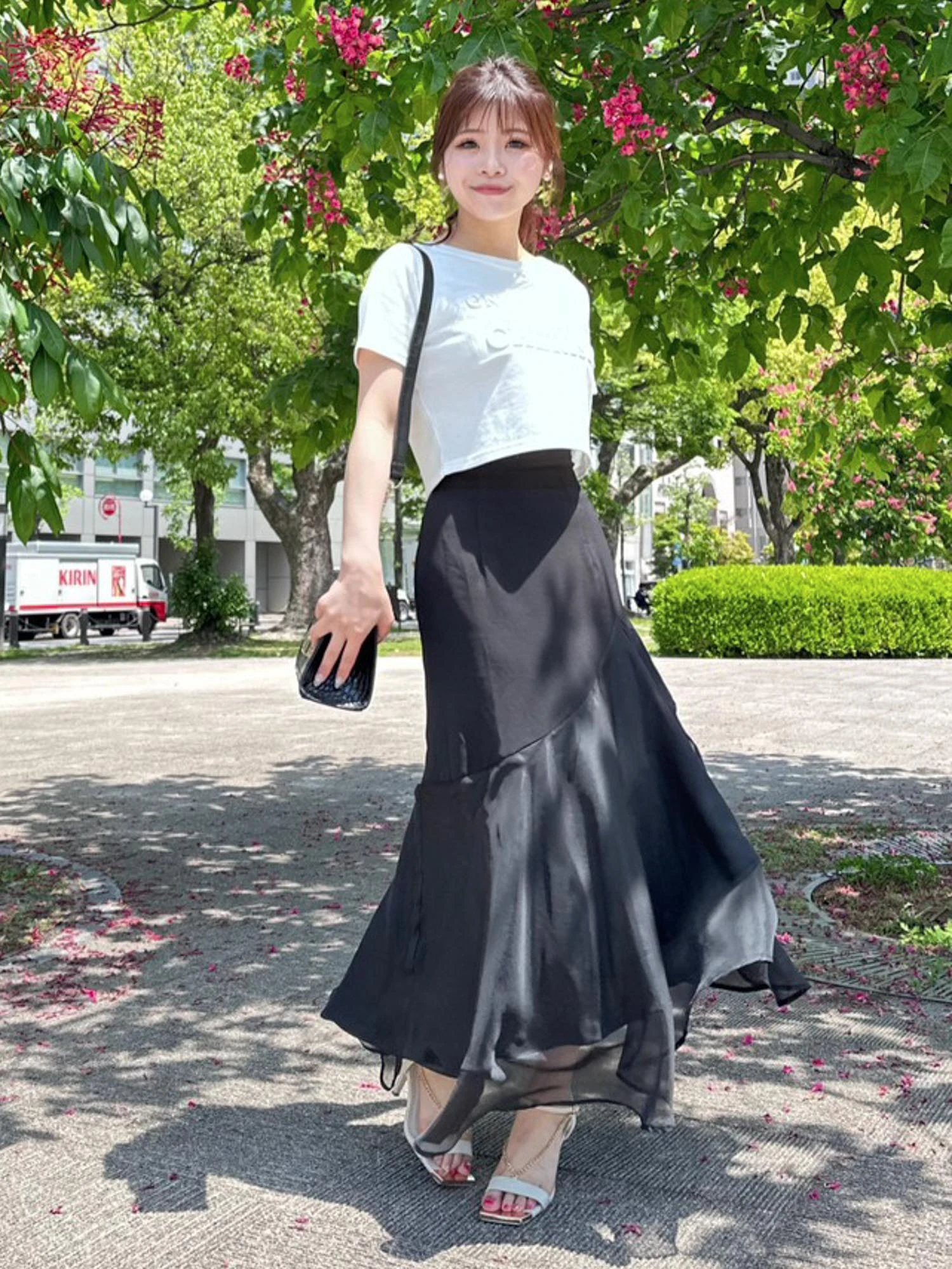 LIP SERVICE（リップサービス）｜ charme flower マーメイドスカート