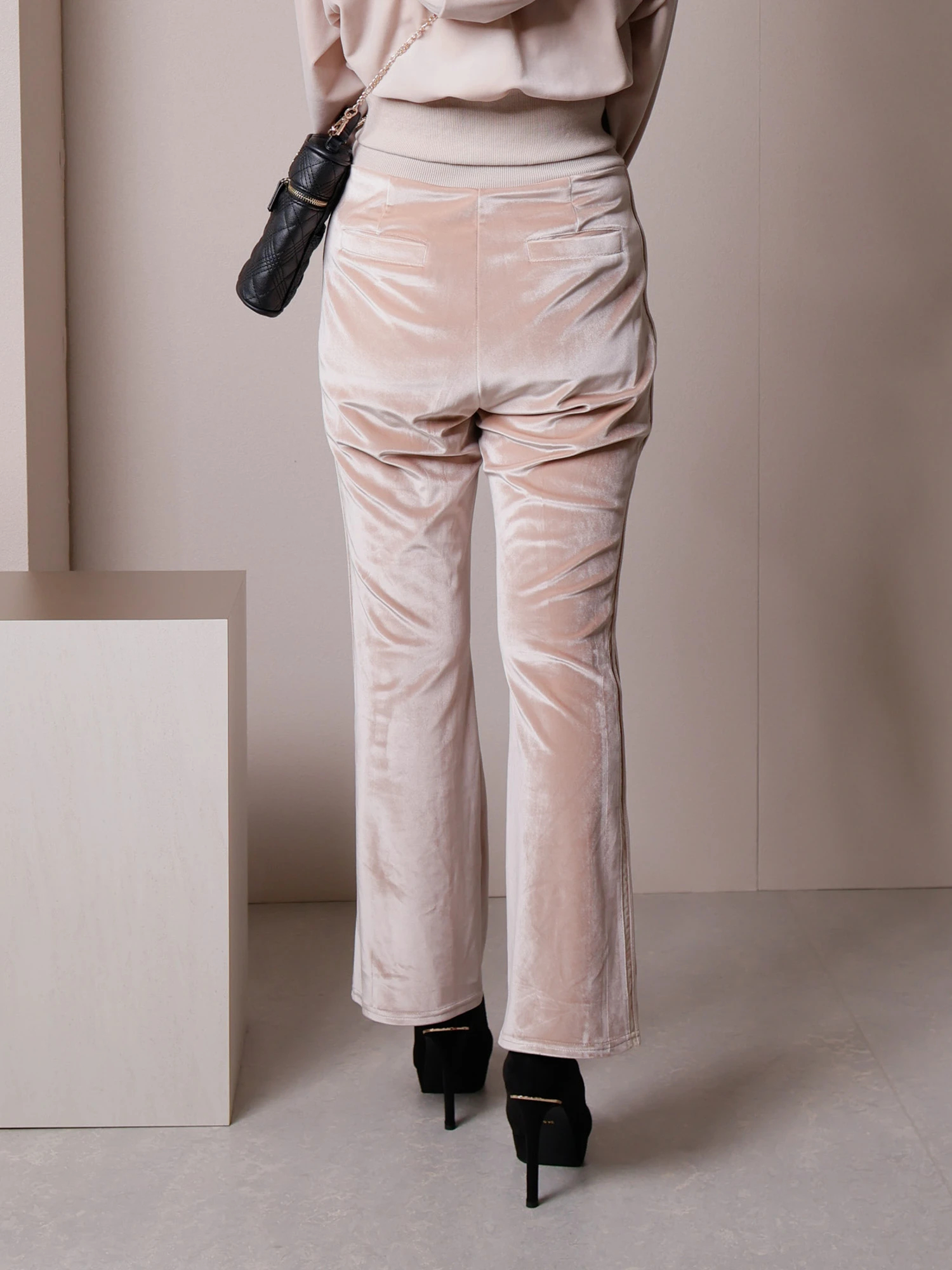 新品未使用✨allureville スキニーストラップサロペットパンツ M 新品未使用✨allureville スキニーストラップサロペットパンツ M