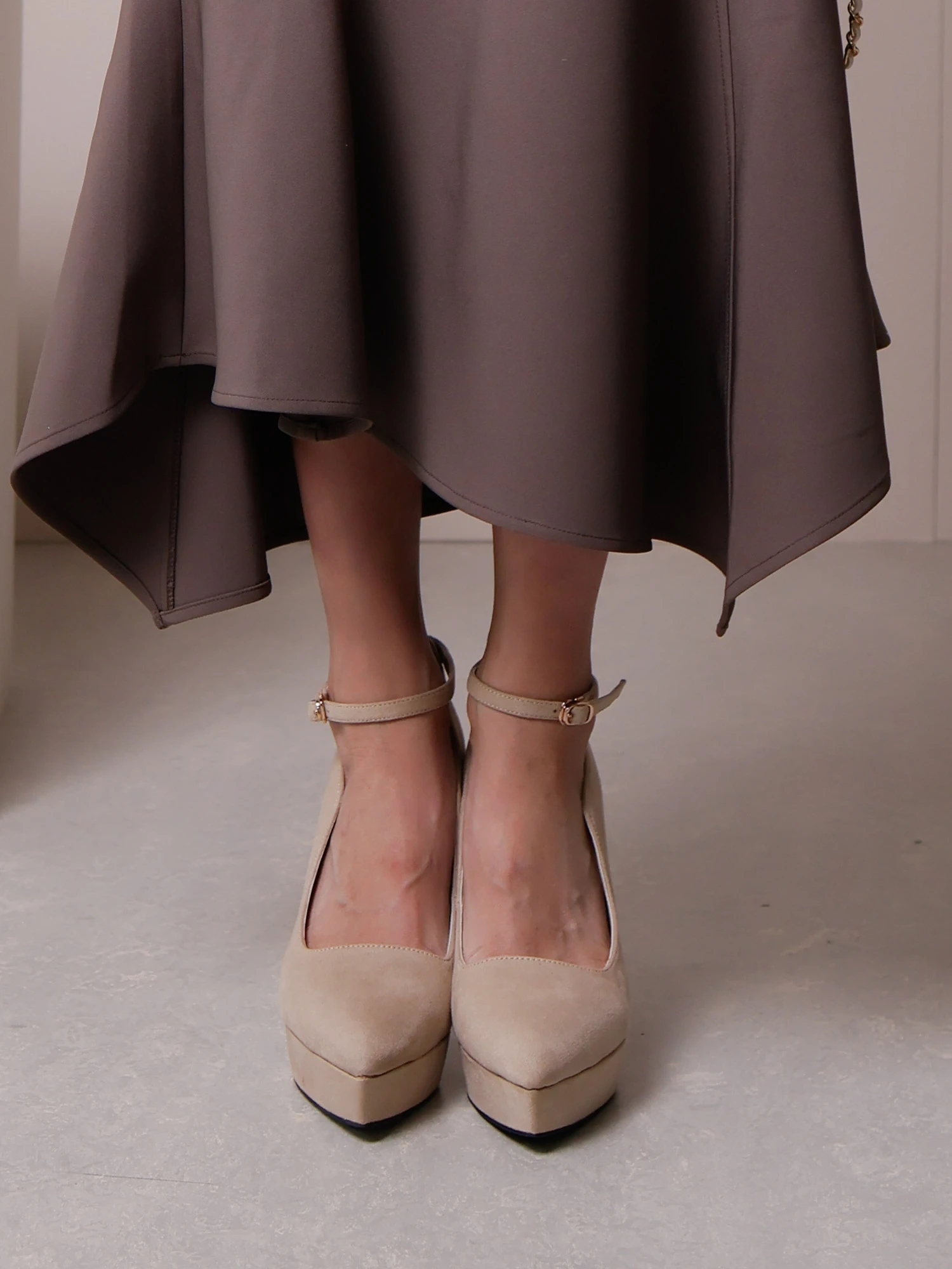 LIP SERVICE（リップサービス）｜ スエードウェーブパンプス アイテム