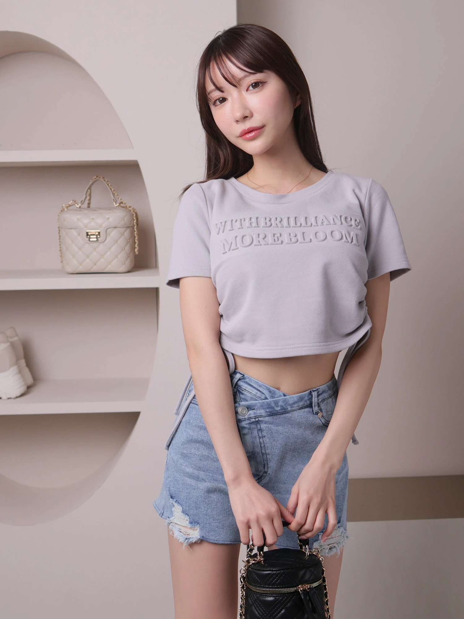 リップサービス♡ MORE BLOOM クロップドTシャツ ショート丈 LIP SERVICE（リップサービス）｜ MORE BLOOM Tシャツ アイテム
