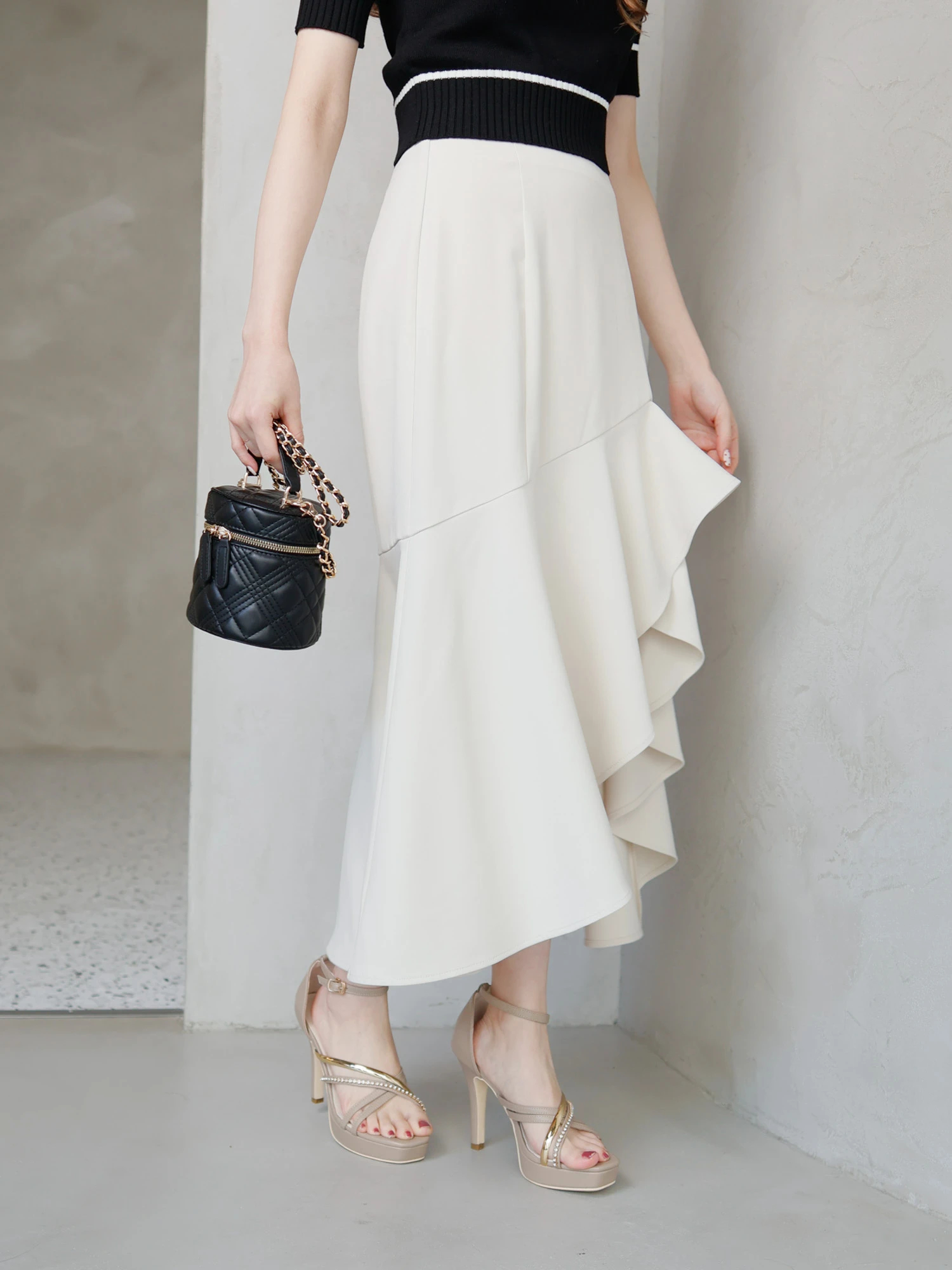 LIP SERVICE（リップサービス）｜ バックスピンドルラッフルマーメイド