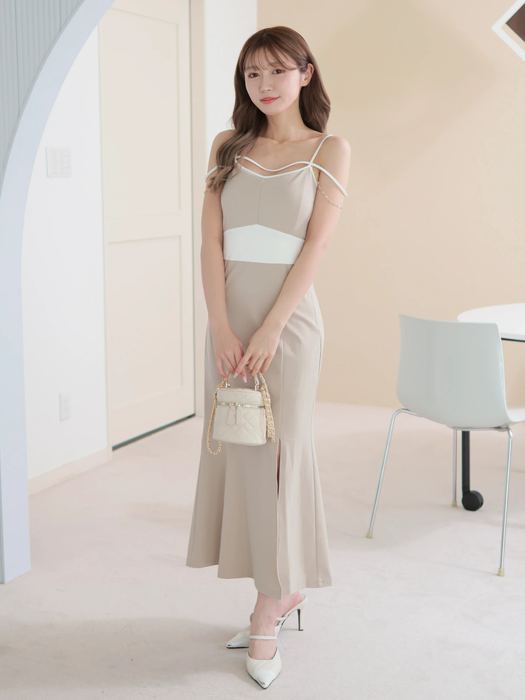 LIP SERVICE(リップサービス) |ストラップカットキャミワンピース