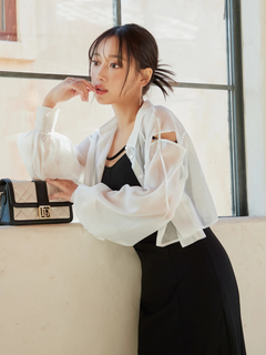 LIP SERVICE(リップサービス) |ショルダースリットシアーシャツ