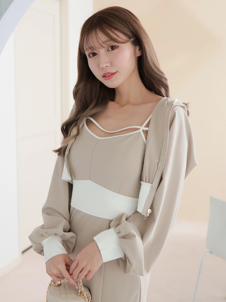 LIP SERVICE(リップサービス) |クロップドカットパーカー