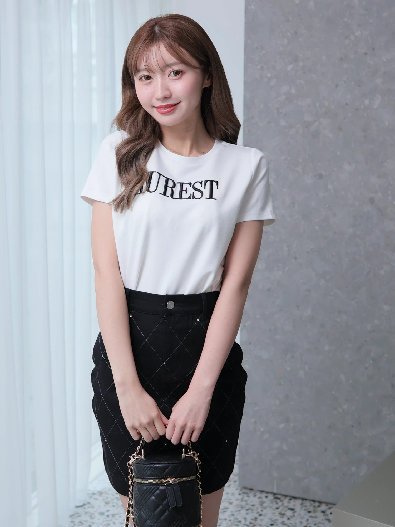 LISA LIP SERVICE Tシャツ サイズフリー Gp7y6Z_bgAAnXHB.jpg