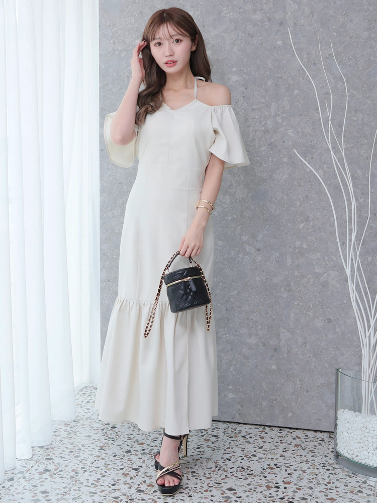 LIP SERVICE(リップサービス) |Vカットホルターギャザーマーメイドワンピース