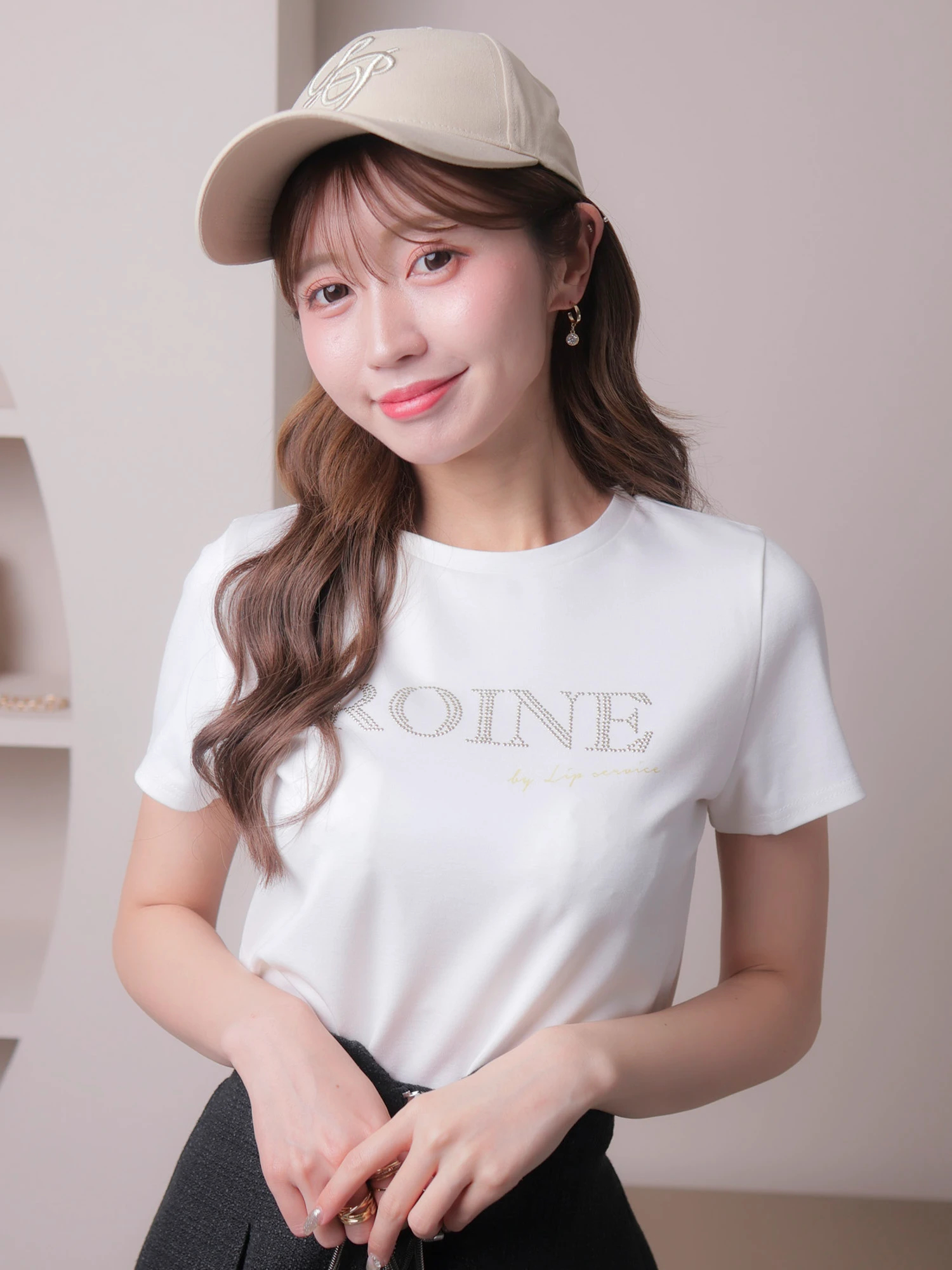 LIP SERVICE（リップサービス）｜ ROINEスタッズTシャツ アイテムの