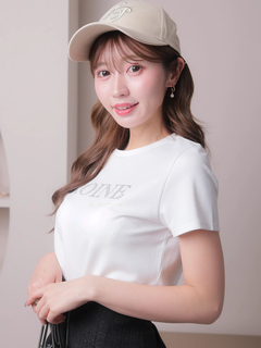 LIP SERVICE(リップサービス) |ROINEスタッズTシャツ