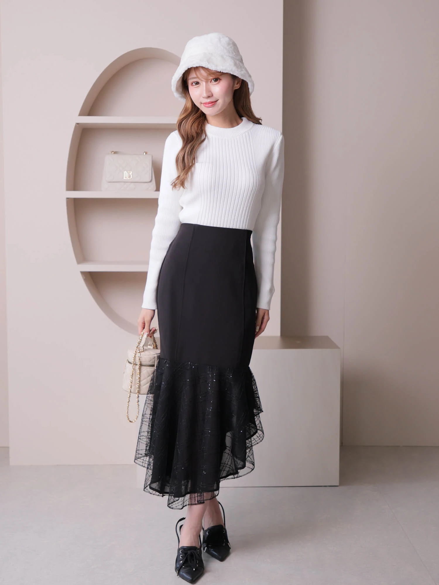 LIP SERVICE（リップサービス）｜ ロゴポイントモックネックリブニット