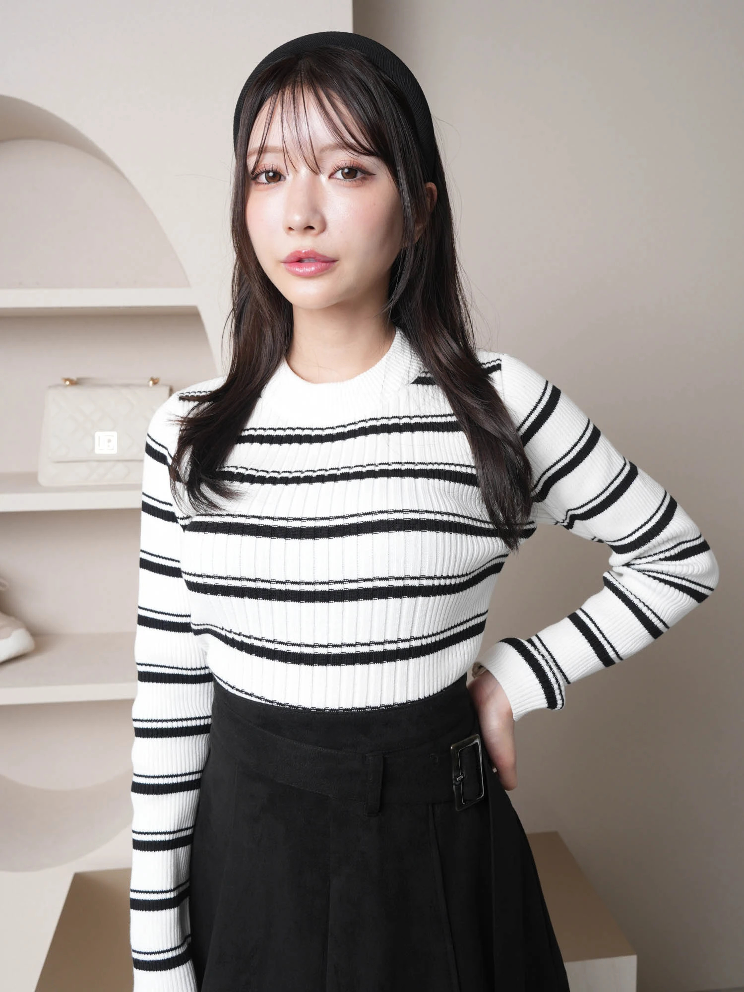 LIP SERVICE（リップサービス）｜ ロゴポイントモックネックリブニット