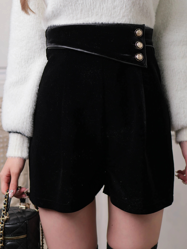 LIP SERVICE(リップサービス) |ラップボタンフレアショートパンツ