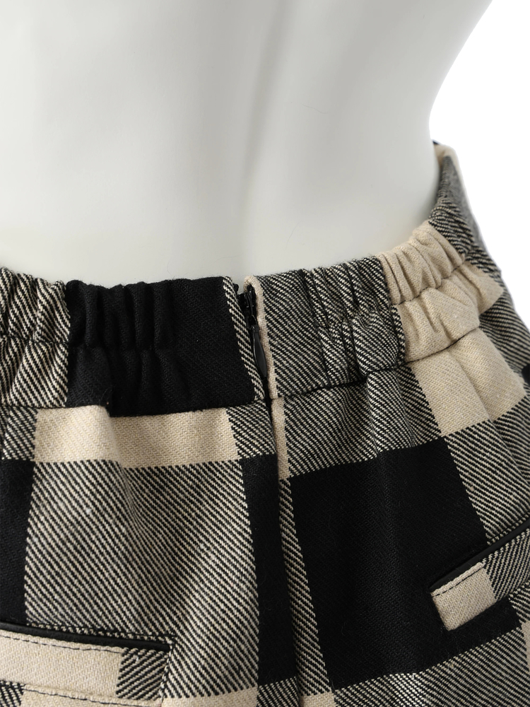 LIP SERVICE（リップサービス）｜ ラップボタンフレアショートパンツ