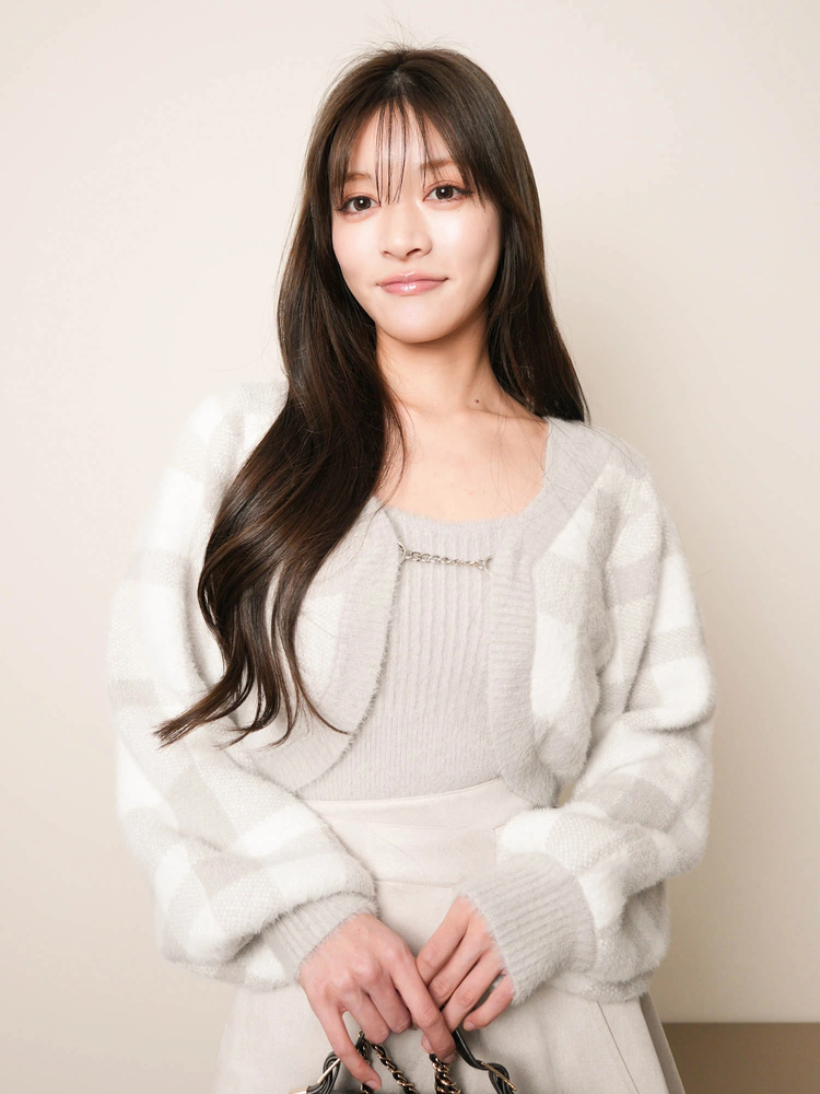 LIP SERVICE(リップサービス) |ニュアンスラインフェザーニットアンサンブル