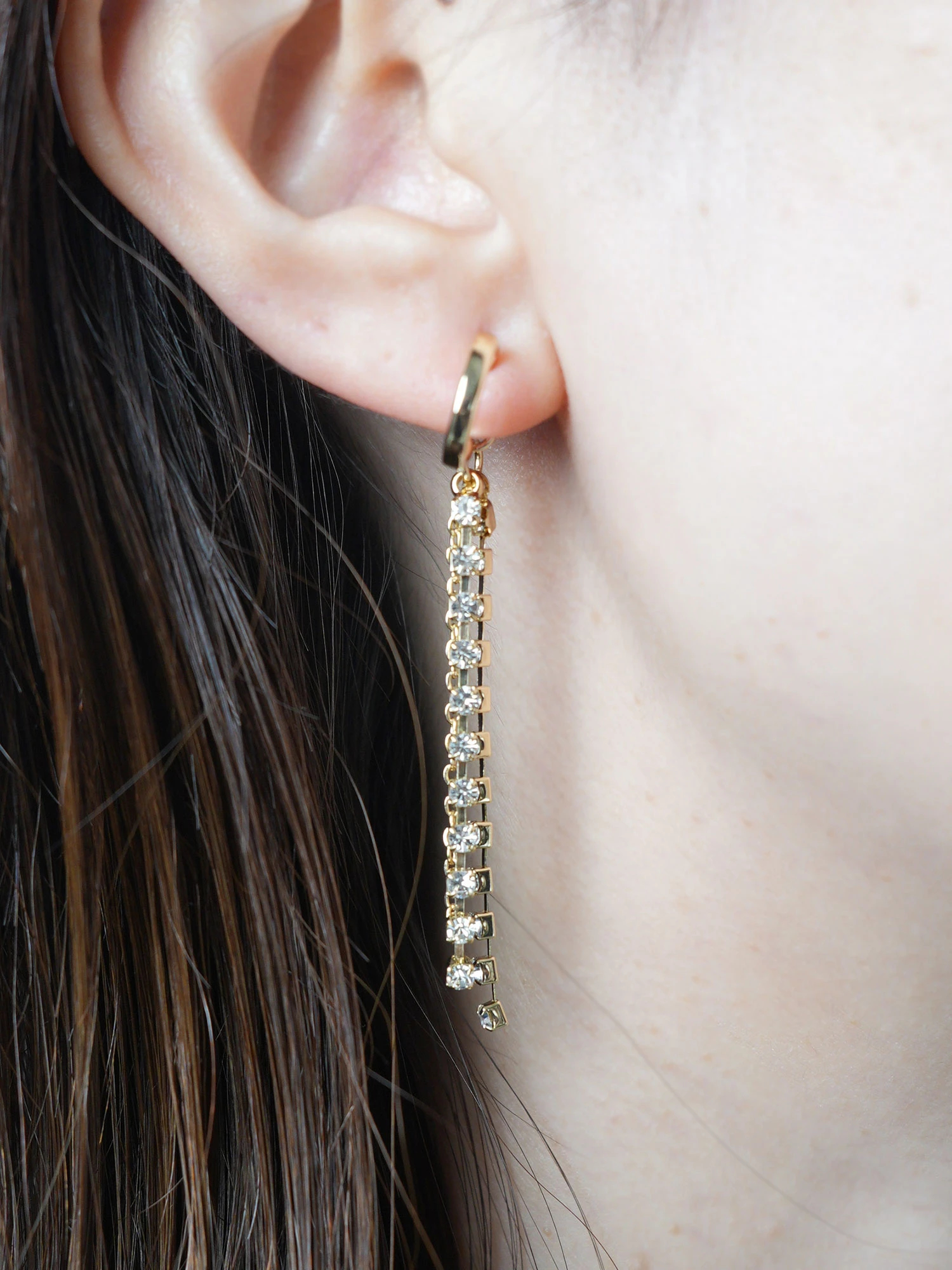 No.1177 シルバーとミルキーホワイトのロングピアス 大ぶり チェーン