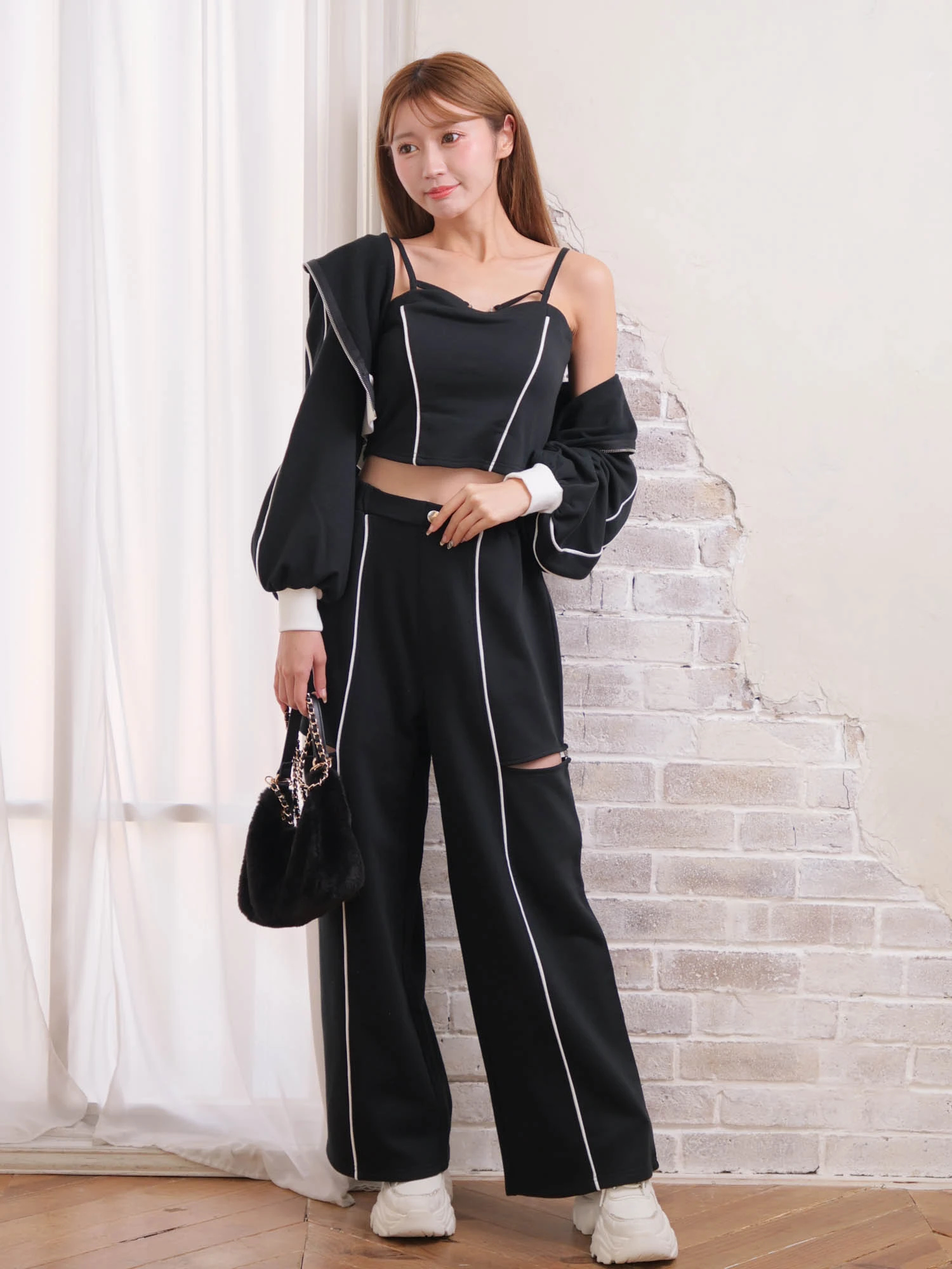 LIP SERVICE（リップサービス）｜ バイカラースウェットアンサンブル