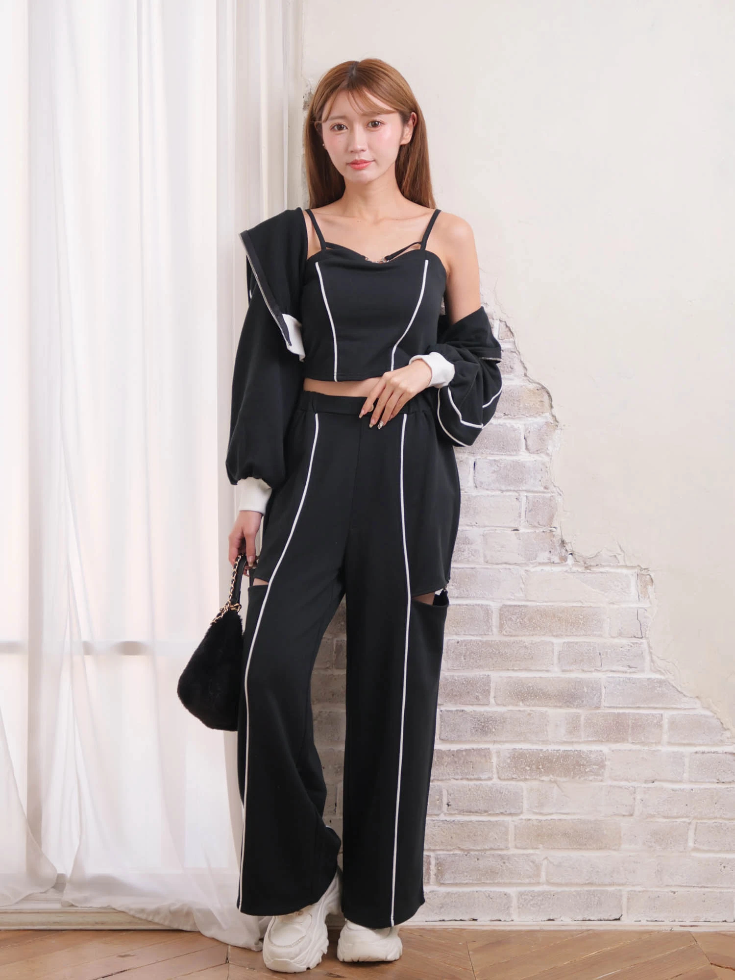 LIP SERVICE（リップサービス）｜ バイカラースウェットアンサンブル