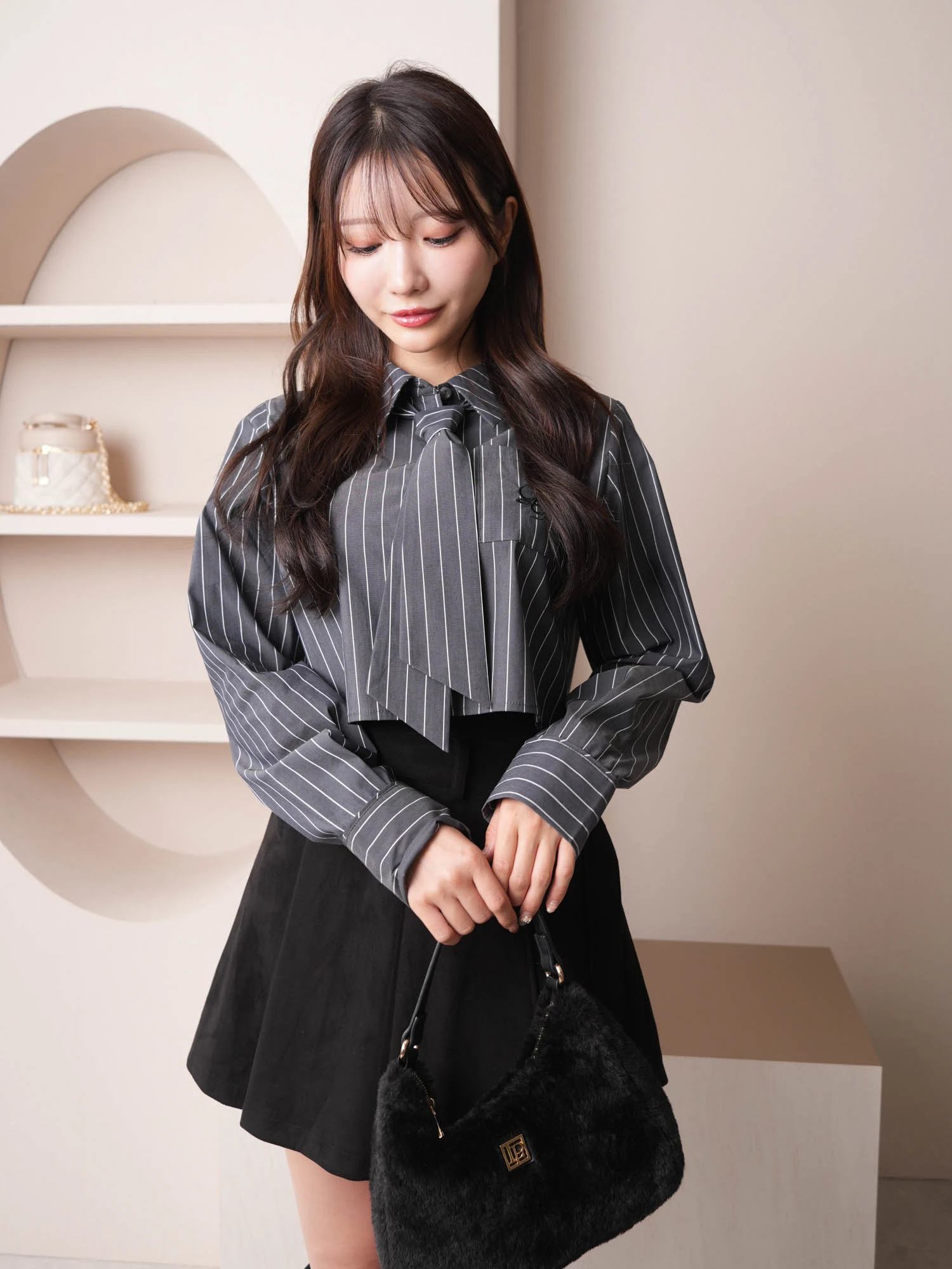 LIP SERVICE（リップサービス）｜ ネクタイSETクロップドシャツ