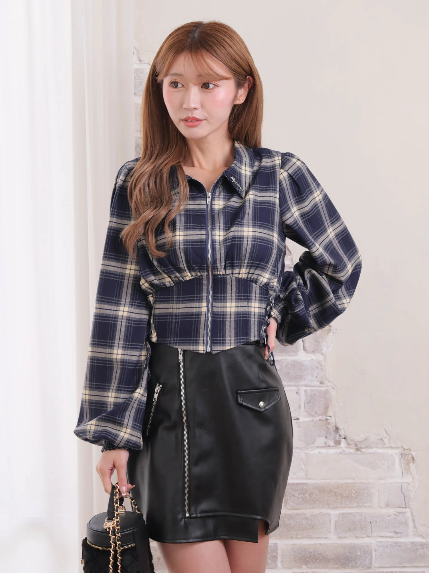 LIP SERVICE（リップサービス）｜ サイドスピンドルコンパクトチェック