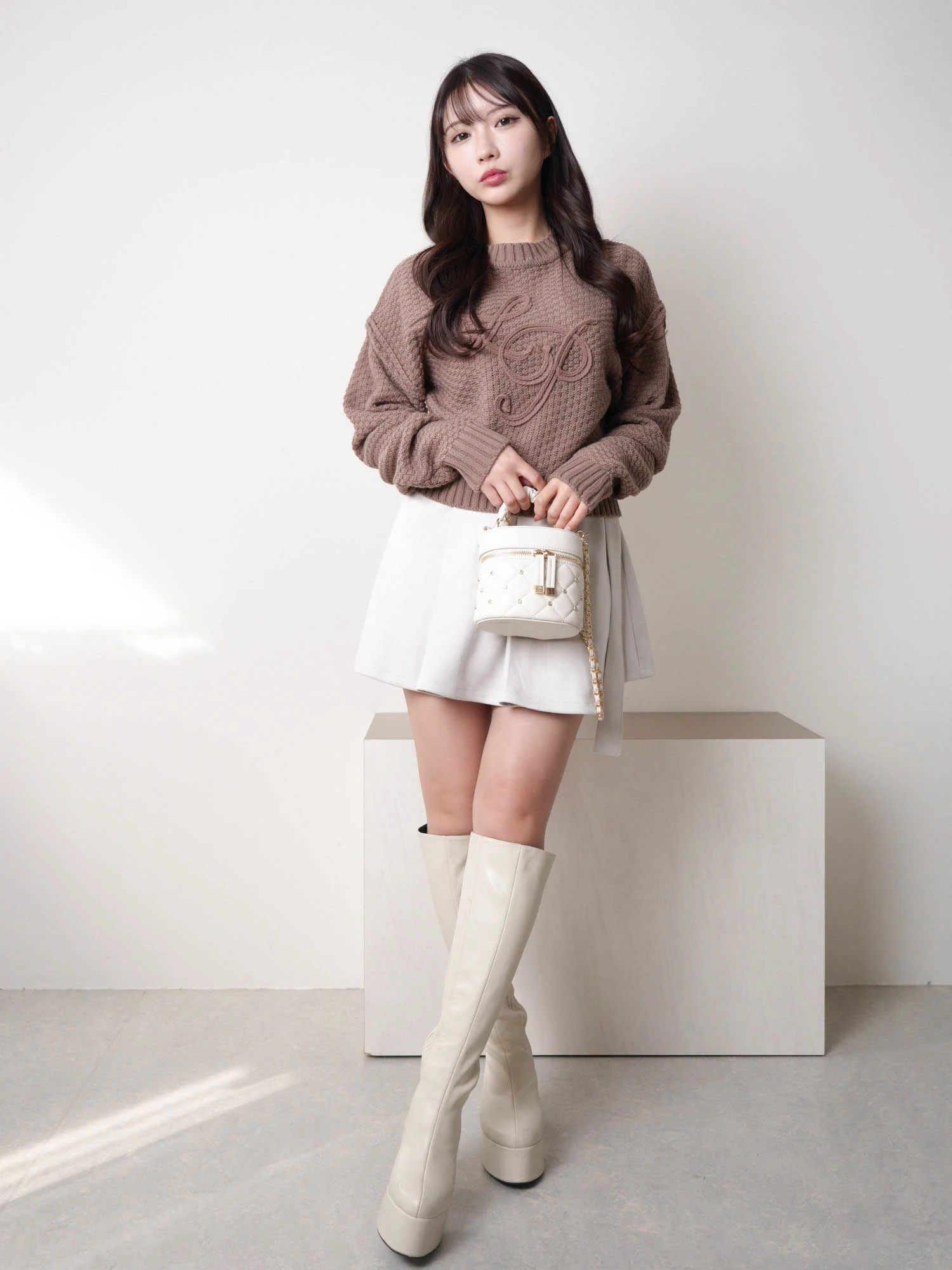 LIP SERVICE（リップサービス）｜ LPエンブレムモックニット アイテム