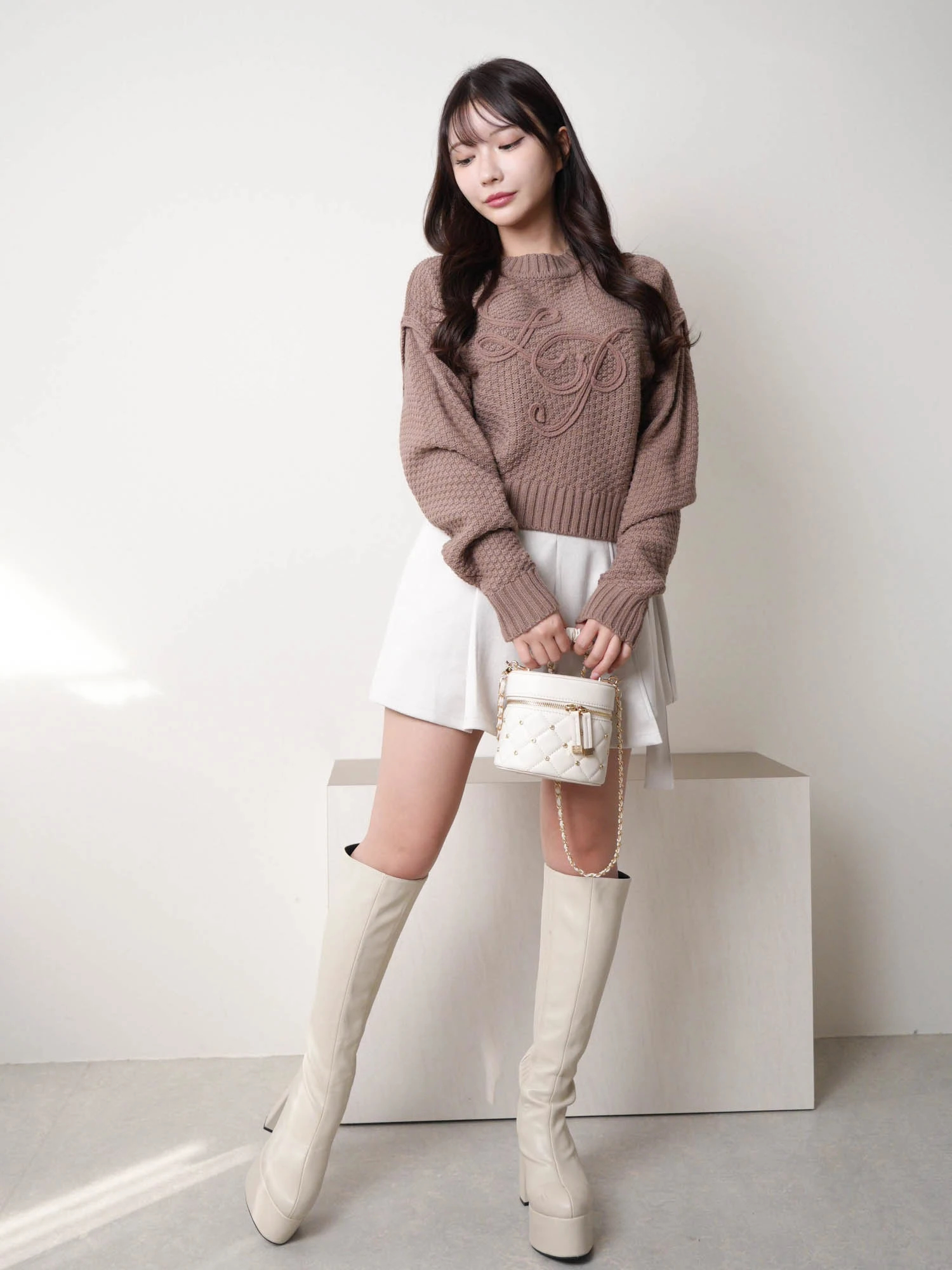 LIP SERVICE（リップサービス）｜ LPエンブレムモックニット アイテム