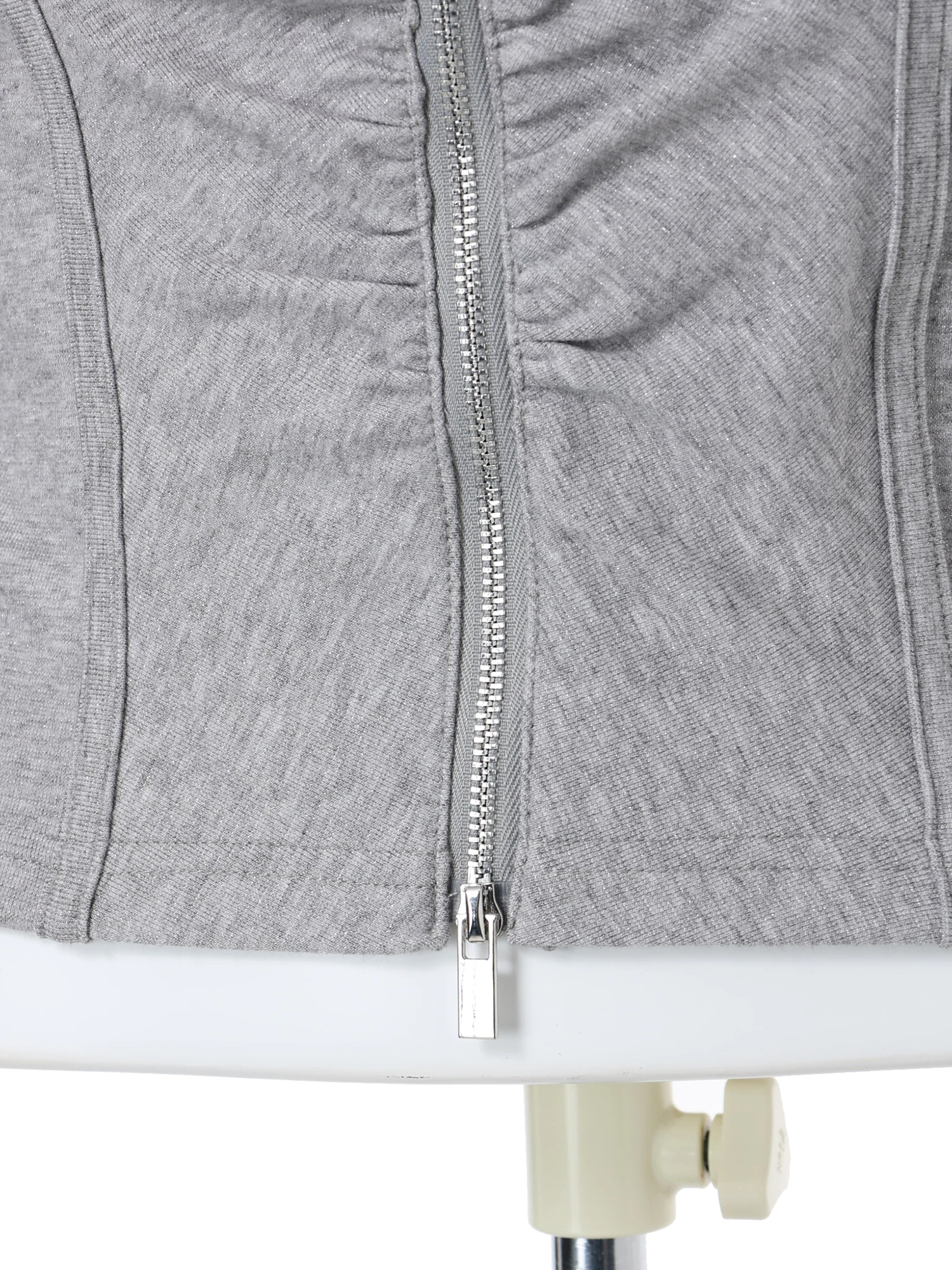 LIP SERVICE（リップサービス）｜ ZIPギャザーカットトップス アイテム