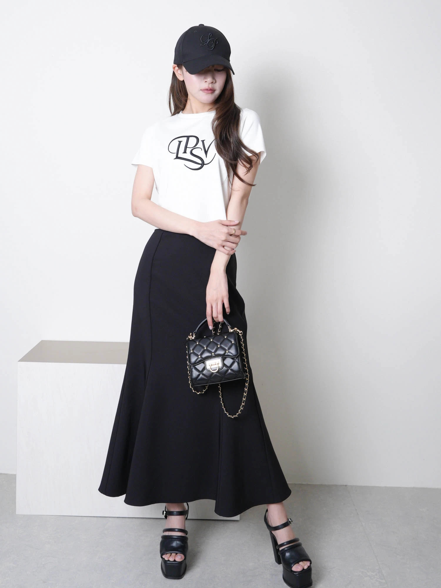 LIP SERVICE（リップサービス）｜ バックスピンドルストレッチ