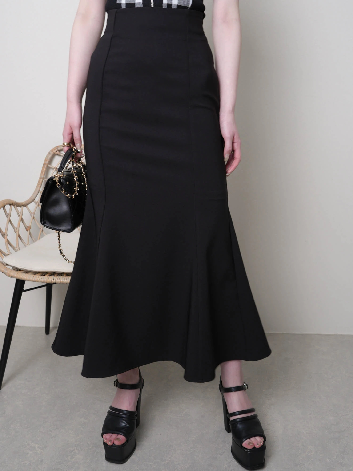 LIP SERVICE（リップサービス）｜ バックスピンドルストレッチ