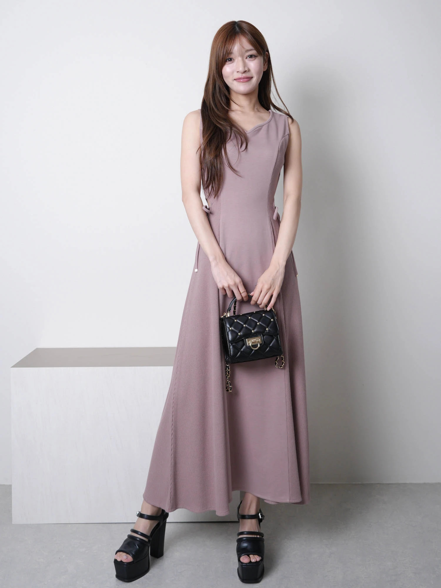 【INSTANTFUNK】Sleeveless satin one-piece★送料・関税込 White Walker シングルストラップ・ワンピース 水着 FKS030L