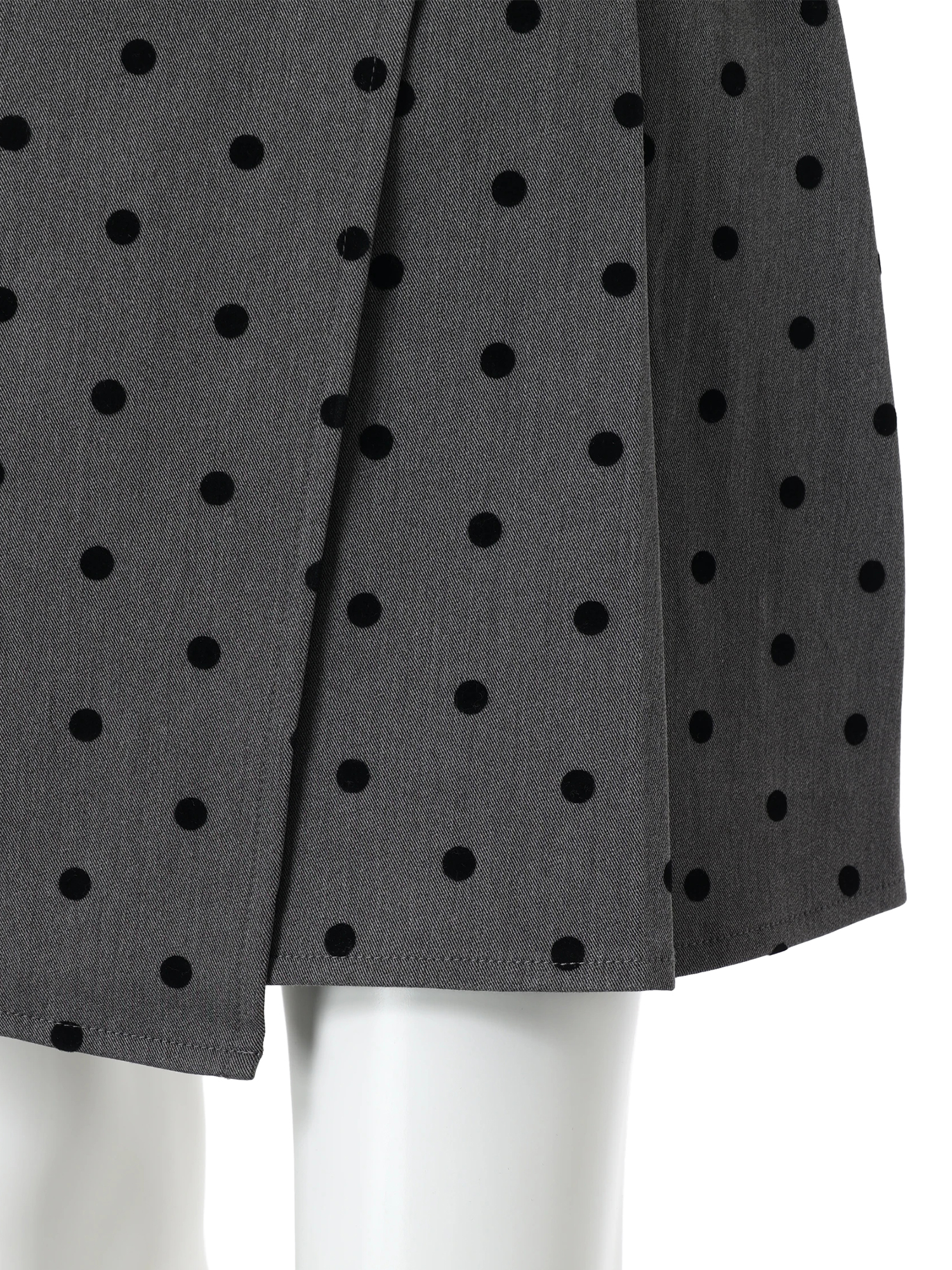 LIP SERVICE（リップサービス）｜ ダブルベルトラッププリーツスカート