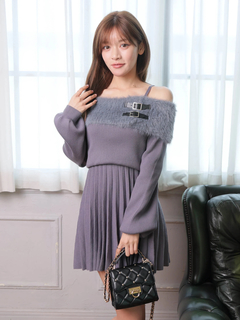 LIP SERVICE(リップサービス) |フェザーオフショルプリーツニットワンピース