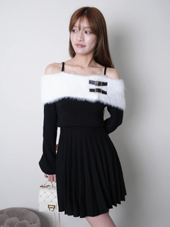 LIP SERVICE(リップサービス) |フェザーオフショルプリーツニットワンピース