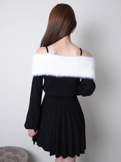 LIP SERVICE(リップサービス) |フェザーオフショルプリーツニットワンピース