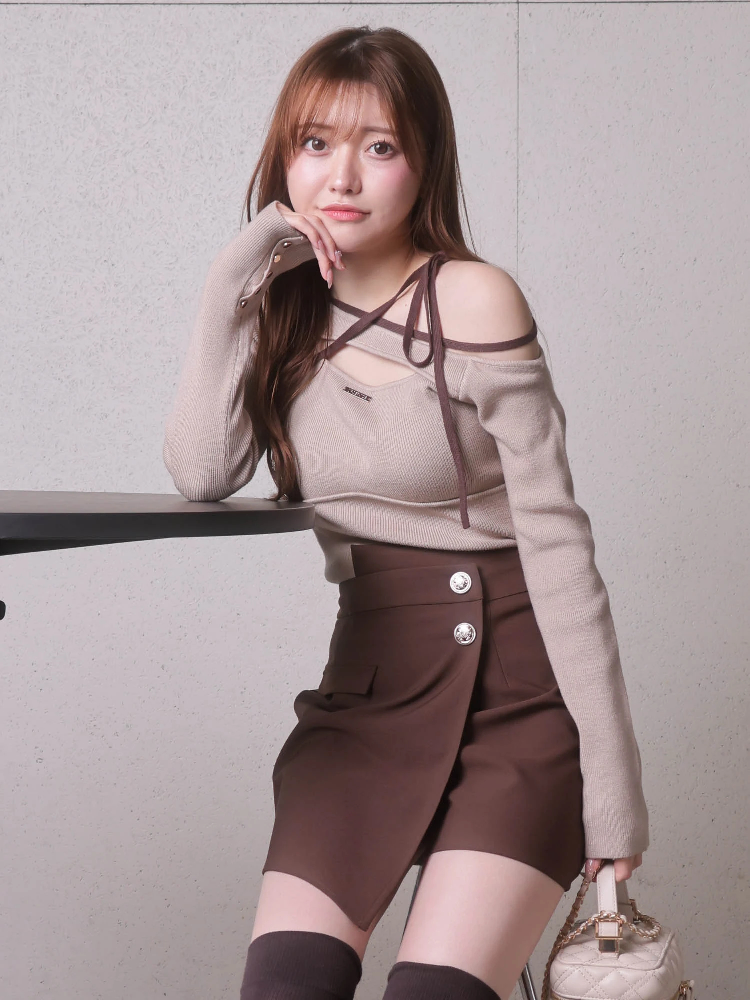 LIP SERVICE（リップサービス）｜ アシメボタンラップショートパンツ