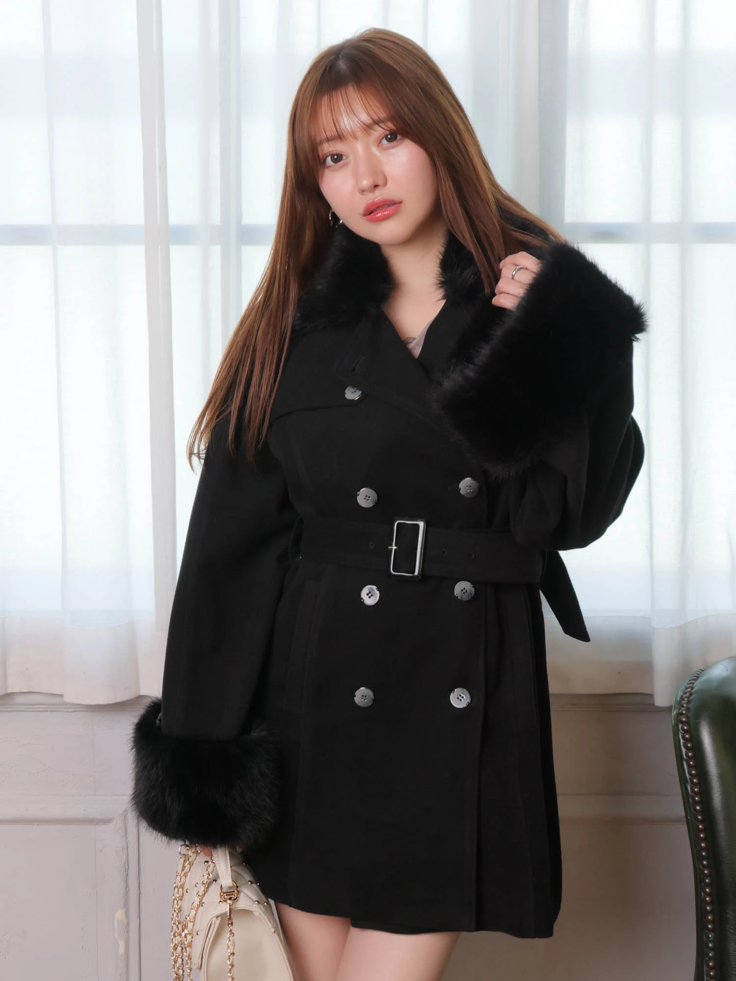 LIP SERVICE（リップサービス）｜ ケープライクフレアスリーブコート