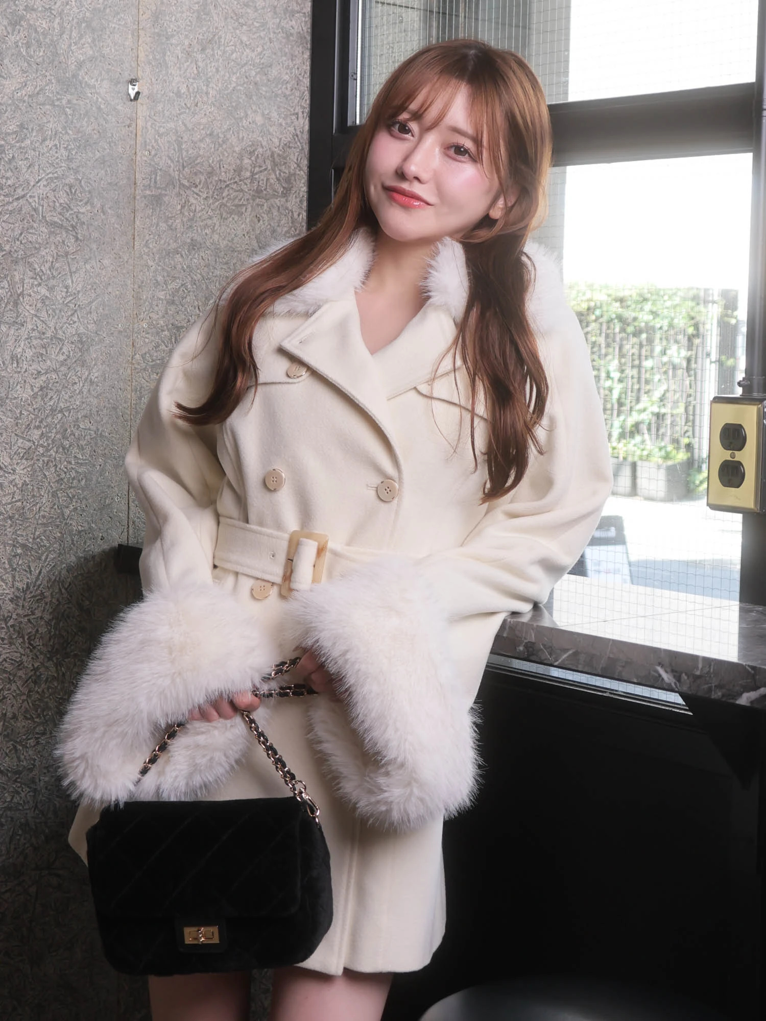 LIP SERVICE（リップサービス）｜ ケープライクフレアスリーブコート