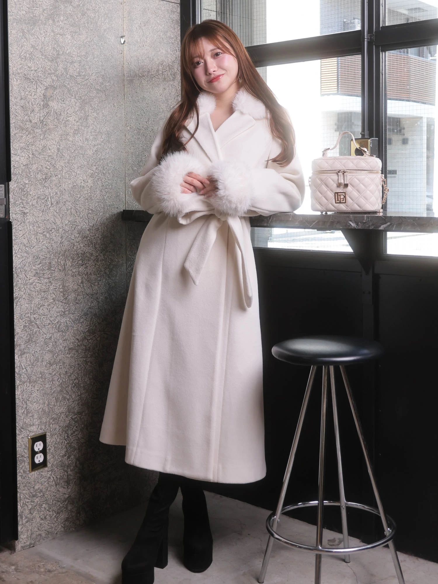 LIP SERVICE（リップサービス）｜ LADYライクファーカラーロングコート