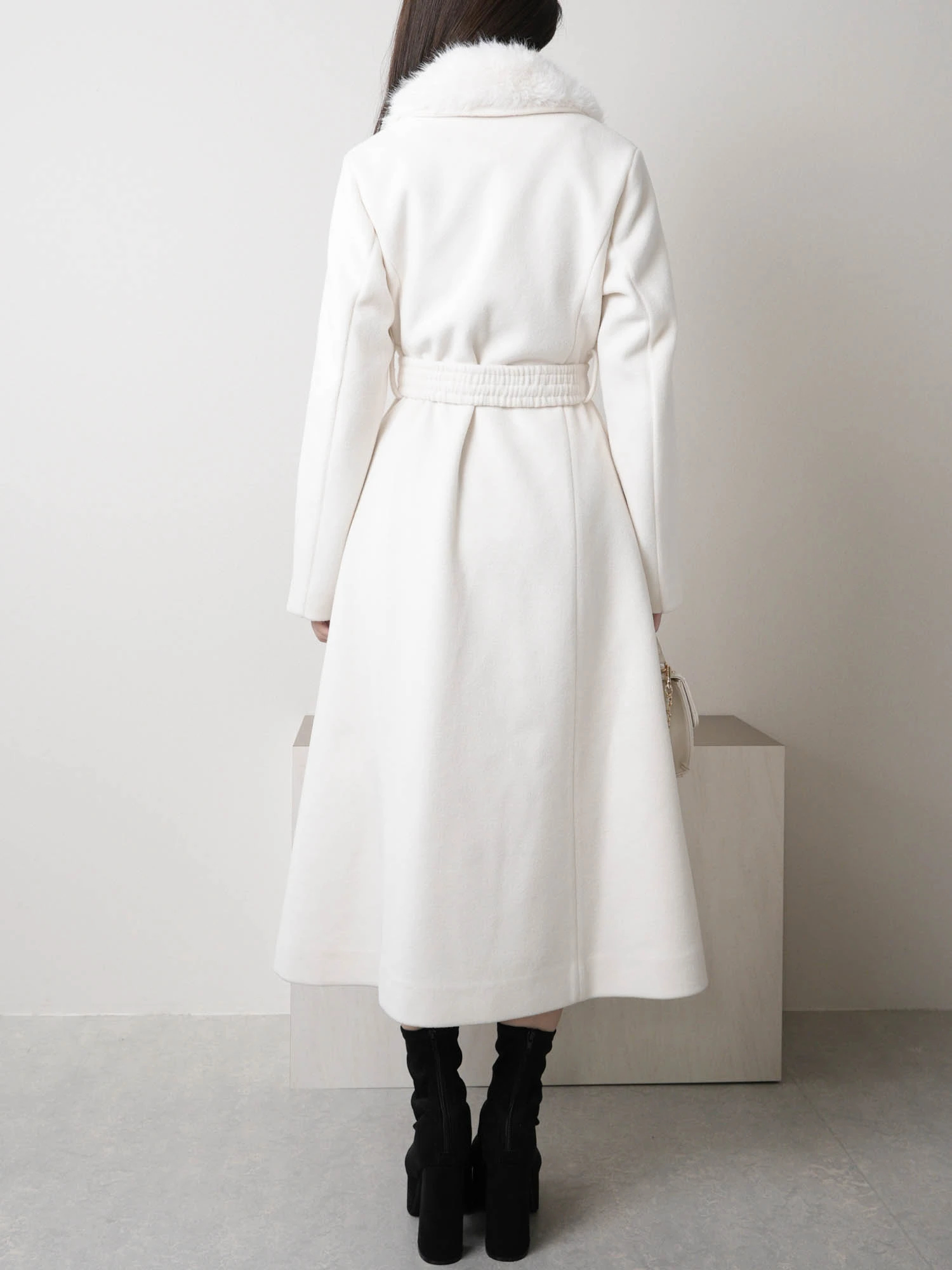 LIP SERVICE（リップサービス）｜ LADYライクファーカラーロングコート