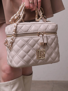 LIP SERVICE(リップサービス) |LPプレートキルティングバニティバッグ