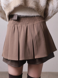 LIP SERVICE(リップサービス) |レザーレイヤードプリーツショートパンツ