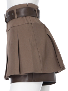 LIP SERVICE(リップサービス) |レザーレイヤードプリーツショートパンツ