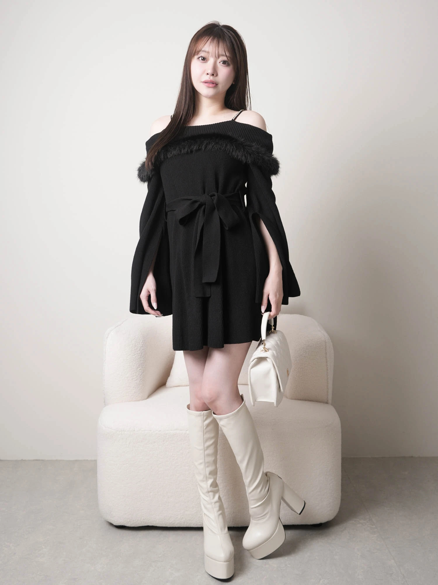 LIP SERVICE（リップサービス）｜ ジュエルチェーンファーオフショル