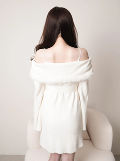 LIP SERVICE(リップサービス) |ジュエルチェーンファーオフショルニットワンピース