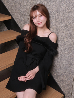 LIP SERVICE(リップサービス) |ジュエルチェーンファーオフショルニットワンピース