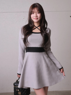 LIP SERVICE(リップサービス) |バックリボンバイカラーフレアワンピース