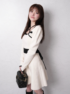 LIP SERVICE(リップサービス) |バックリボンバイカラーフレアワンピース