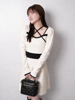 LIP SERVICE(リップサービス) |バックリボンバイカラーフレアワンピース