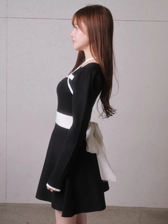 LIP SERVICE(リップサービス) |バックリボンバイカラーフレアワンピース