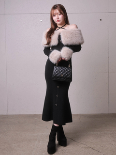 LIP SERVICE(リップサービス) |ファーオフショルボタンニットワンピース